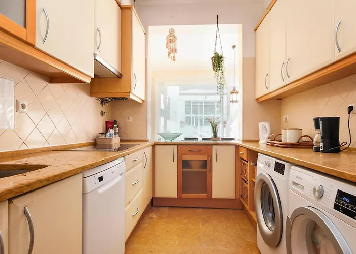 Nesha Gasthuis Lissabon